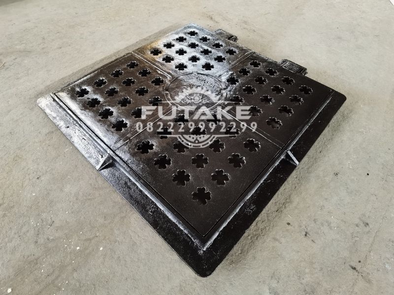 GrilManhole Trotoar