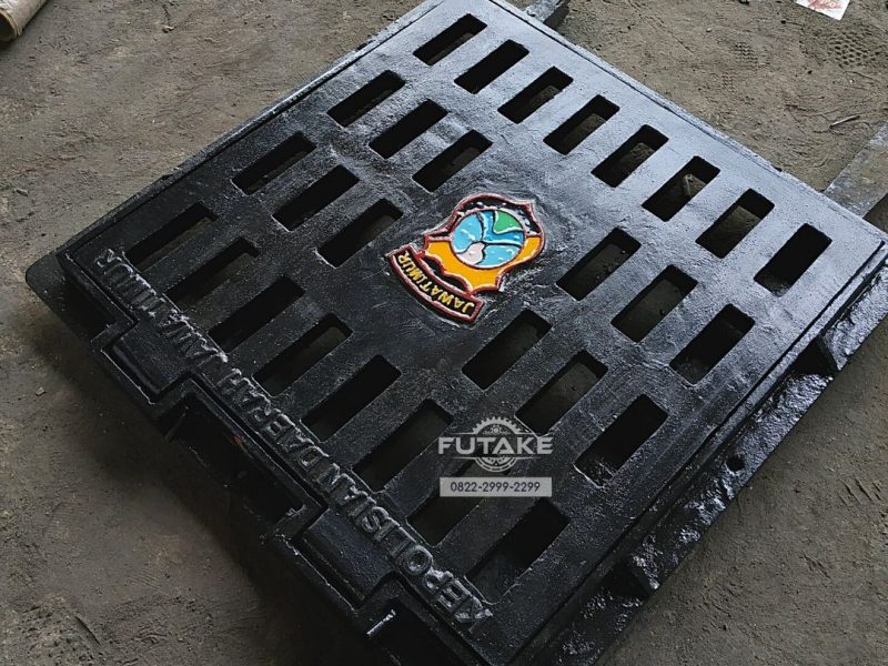 Grill Manhole Cover Besi Cor Kantor Kepolisian (2)