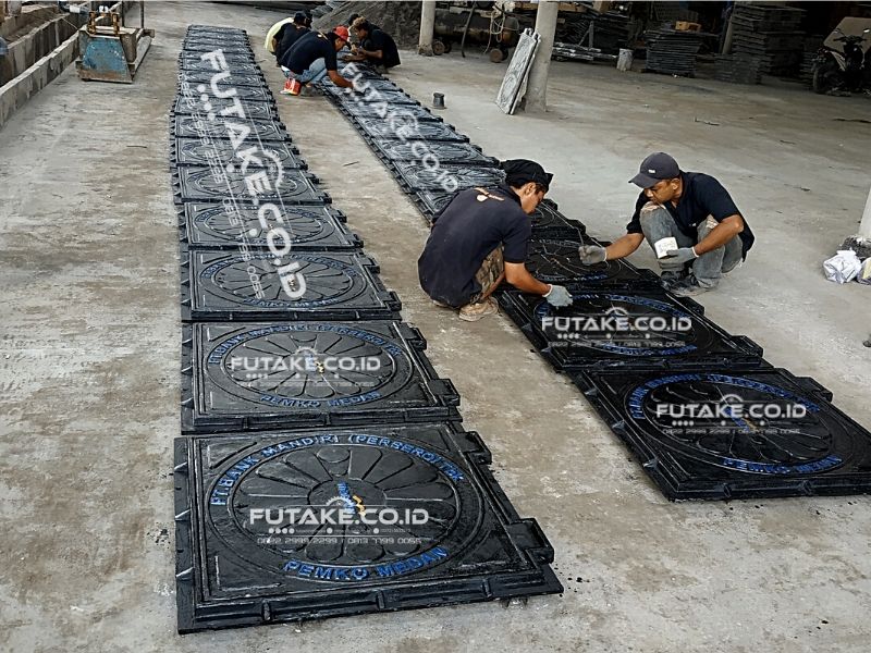 Manhole Cover Besi Tutup Drainase Bank Mandiri
