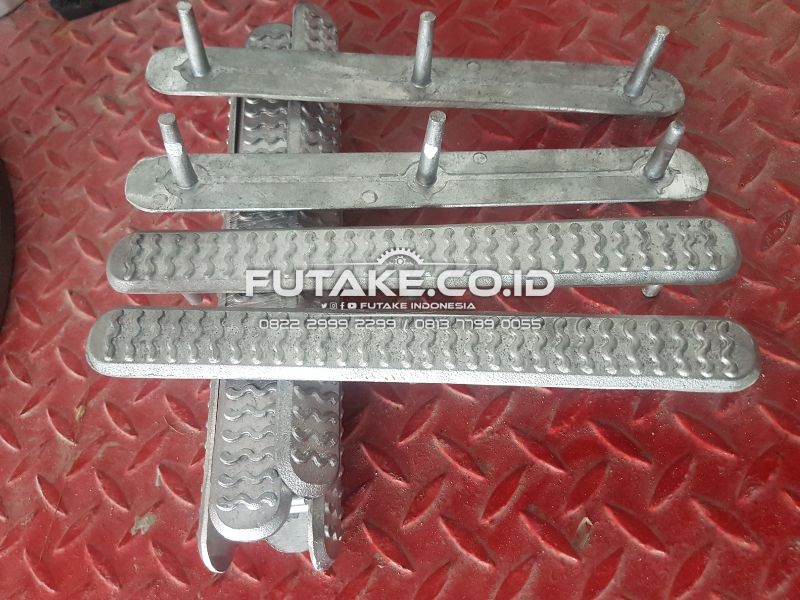 Guiding Block Tunanetra dari Bahan Stainless Bermutu