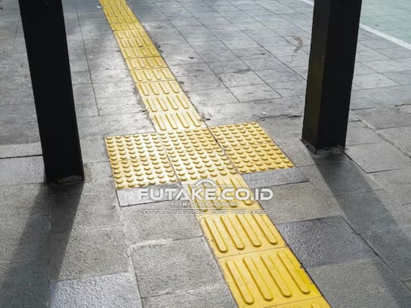 Ubin Jalur Disabilitas dan Pemasangannya