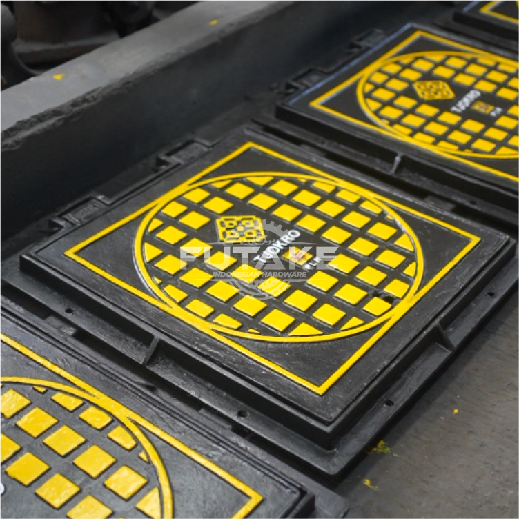 manhole cover perum cokro bantul berbahan besi cor